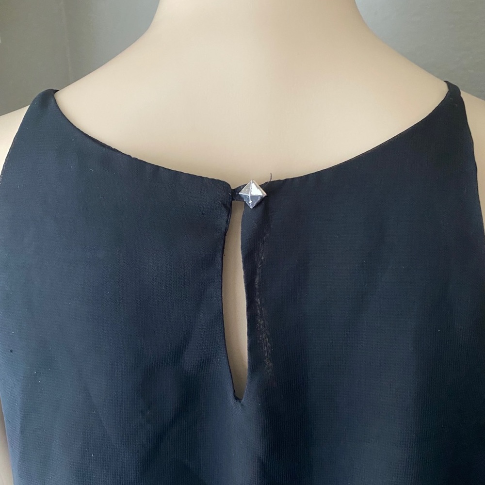 Black Top - Picture 8 of 10